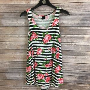 GUC, Agnes & Dora long flowy tank top